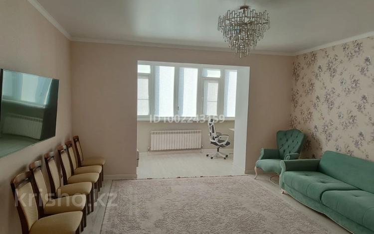 2-бөлмелі пәтер · 105 м² · 5/9 қабат, мкр. Алтын орда, Молдагуловой 60/1, бағасы: 45 млн ₸ в Актобе — фото 2