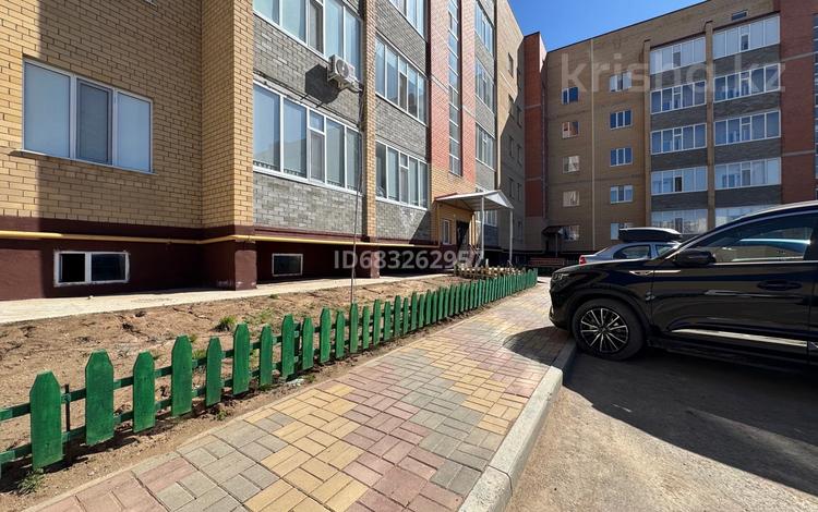 2-бөлмелі пәтер · 75.8 м² · 1/5 қабат, Алтын орда ш/а., Мкрн Батыс-2 29/2, бағасы: ~ 20 млн ₸ в Актобе, мкр. Алтын орда — фото 16