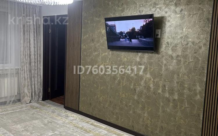 3-бөлмелі пәтер · 48.7 м² · 4/5 қабат, Майкудук, 13й микрорайон, бағасы: 13 млн ₸ в Караганде, Алихана Бокейханова р-н — фото 3