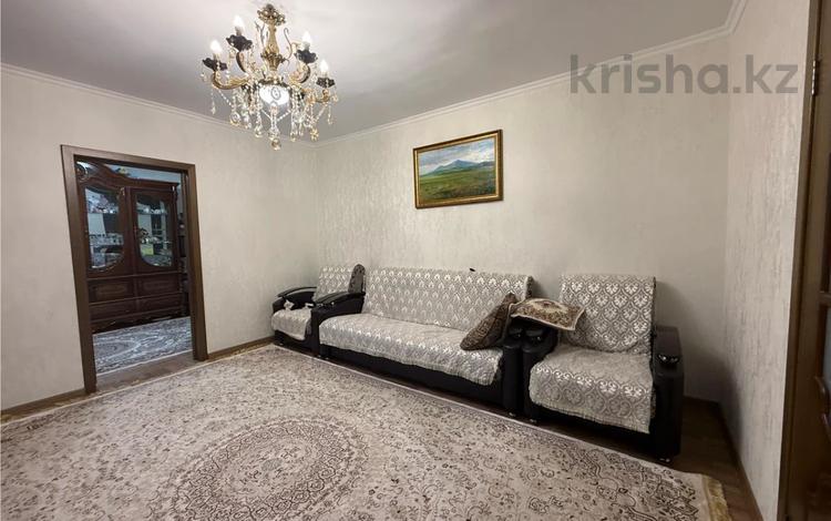 4-комнатная квартира · 79 м² · 9/9 этаж, мкр Юго-Восток, мкр Степной 2 — Ясли-сад "Куаныш", Частная школа-детский сад "Альтер", Ясли-сад "Еркетай" за 28 млн ₸ в Караганде, Казыбек би р-н — фото 2