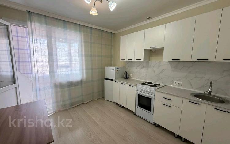 3-бөлмелі пәтер · 110 м² · 8/9 қабат, ТМ 79 38 — Улы дала, бағасы: 250 000 ₸ в Астане — фото 54