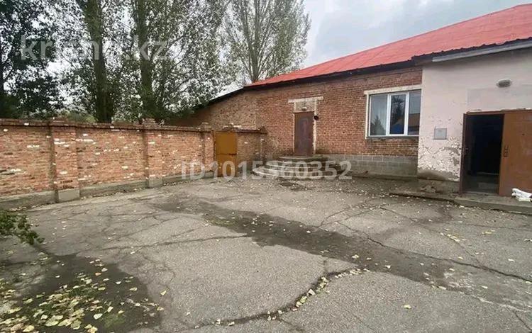 Свободное назначение · 832.7 м² за 200 млн ₸ в Усть-Каменогорске — фото 2