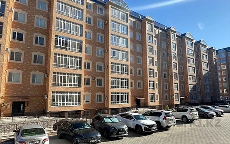 2-бөлмелі пәтер · 75 м² · 7/7 қабат, 20-ш/а., Мкрн 20 7 — Библиотека, музей, Дина, бағасы: 220 000 ₸ в Актау, 20-й мкр — фото 2