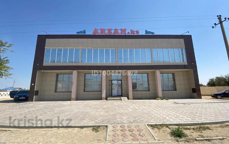 Свободное назначение, офисы, магазины и бутики, склады, общепит, салоны красоты, сельское хозяйство, бани, гостиницы и зоны отдыха, медцентры и аптеки, образование, развлечения · 400 м² за 47 млн ₸ в Кызылтобе — фото 2