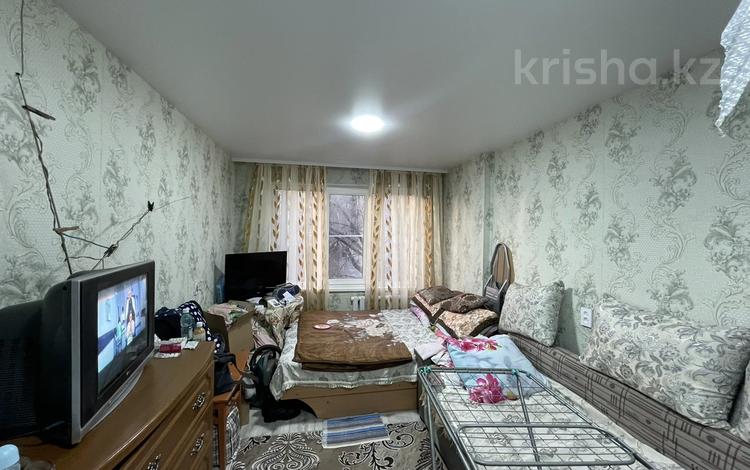 1-комнатная квартира, 30 м², 2/5 этаж, Назарбаева 79/1 за 10.5 млн 〒 в Усть-Каменогорске — фото 2