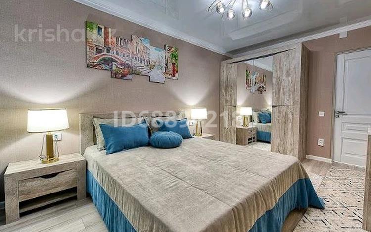 2-комнатная квартира · 60 м² · 2/5 этаж, Арбат 8 микрорайон 7а за 17 000 ₸ в Шымкенте, Аль-Фарабийский р-н — фото 2