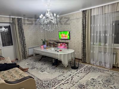 4-комнатная квартира · 112 м² · 3/3 этаж, Самал 14 за 40 млн 〒 в Талдыкоргане, мкр Самал