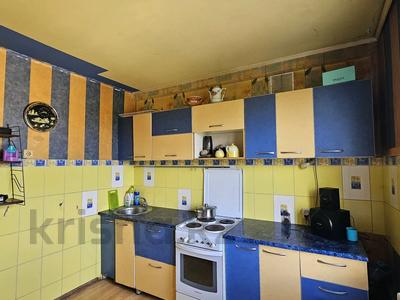 3-комнатная квартира · 66 м² · 6/6 этаж, Багдад Шаяхметова 21 за 16.5 млн 〒 в Усть-Каменогорске