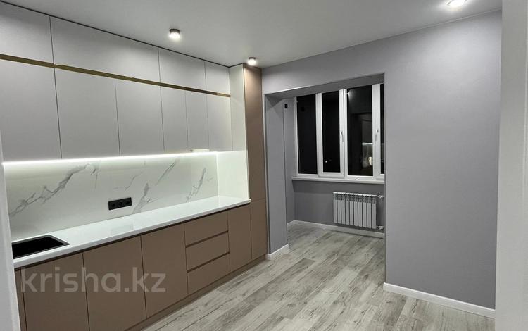 2-бөлмелі пәтер, 72 м², 3/6 қабат, 39-й мкр 6, бағасы: 20.5 млн 〒 в Актау, 39-й мкр — фото 2