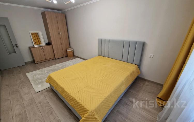 1-комнатная квартира · 33 м² · 3/5 этаж, мкр Казахфильм 6 за 260 000 ₸ в Алматы, Бостандыкский р-н — фото 8