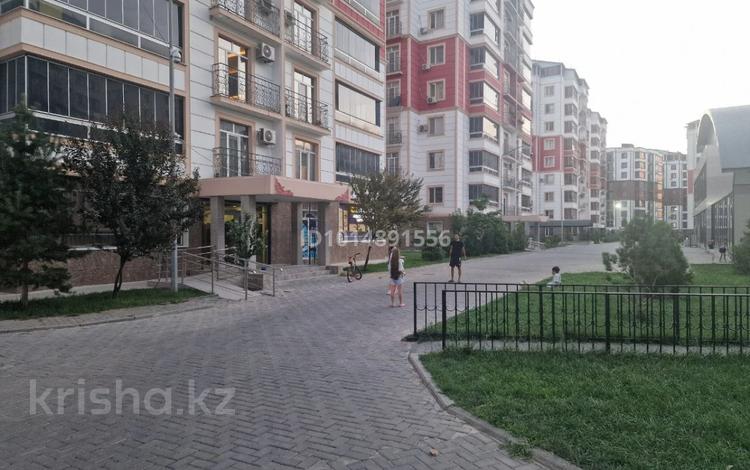 3-комнатная квартира · 85 м² · 2/9 этаж, мкр Акжайык, Куаныша Толеметова 50/3 за 300 000 ₸ в Шымкенте, Абайский р-н — фото 2