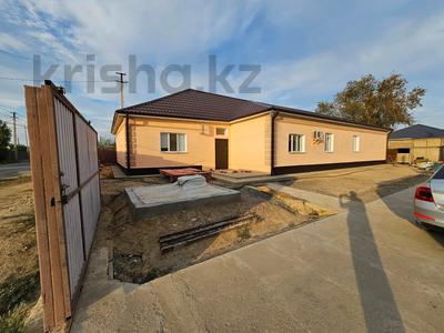 Жеке үй • 4 бөлмелер • 220 м² • 10 сот., 4 ауыл,Г.Кожагулова 32, бағасы: 35 млн 〒 в Кульсары