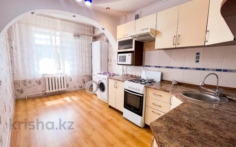 1-бөлмелі пәтер · 39 м² · 3/5 қабат, мкр Гарышкер 6 — Балапанова, бағасы: 18 млн ₸ в Талдыкоргане — фото 2