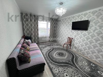 1-бөлмелі пәтер, 40 м², 1/5 қабат тәулік бойы, Жумабаева 10, бағасы: 12 000 〒 в Бурабае