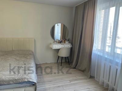 5-комнатная квартира · 105 м² · 1/5 этаж, Майкудук, Мкр Голубые пруды 4 за 34 млн 〒 в Караганде, Алихана Бокейханова р-н