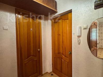 1-комнатная квартира · 37 м² · 2/5 этаж, мкр 12 15 — Супермаркет Дина за 9 млн ₸ в Актобе