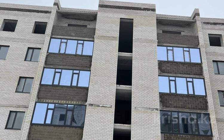 2-бөлмелі пәтер · 80.23 м² · 5/5 қабат, мкр. Алтын орда 355, бағасы: 13.8 млн ₸ в Актобе — фото 2