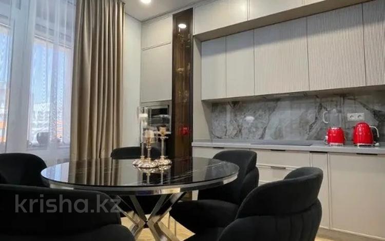 3-комнатная квартира · 120 м² · 9/16 этаж, Сатпаева 90/58 за 145 млн ₸ в Алматы, Бостандыкский р-н — фото 9