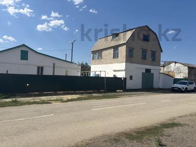 Отдельный дом · 4 комнаты · 120 м² · 10 сот., Хобда 2 — Щербака 20 за 22 млн ₸ в Актюбинской обл.