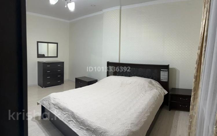 3-комнатная квартира · 90 м² · 1/9 этаж, Сауран 5, 5а, 5Б, 5г, 5д за 400 000 ₸ в Астане, Есильский р-н — фото 2