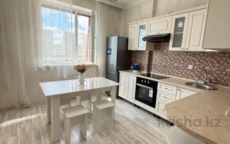 1-комнатная квартира · 45 м² · 5/15 этаж, Туркестан 10 — Вид на Ботанический сад за 250 000 ₸ в Астане, Есильский р-н — фото 7