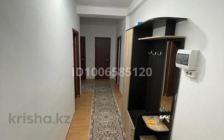 2-бөлмелі пәтер · 76 м² · 1/5 қабат, Нұрсая ш/а., Тулпар 77/2, бағасы: 180 000 ₸ в Атырау, мкр Нурсая — фото 9