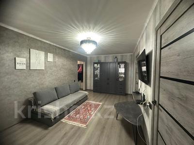 4-комнатная квартира · 61 м² · 2/5 этаж, Шухова за 20.5 млн 〒 в Петропавловске