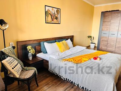 2-бөлмелі пәтер · 70 м² · 8/15 қабат, Наурызбай батыра 50 — ЦУМ, бағасы: 33 000 ₸ в Алматы, Алмалинский р-н