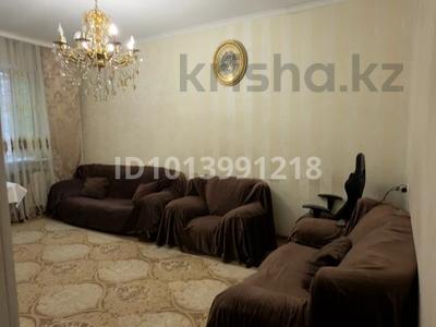 3-бөлмелі пәтер · 70 м² · 3/5 қабат, Айнабұлақ-2 ш/а. 31, бағасы: 55 млн ₸ в Алматы, Жетысуский р-н