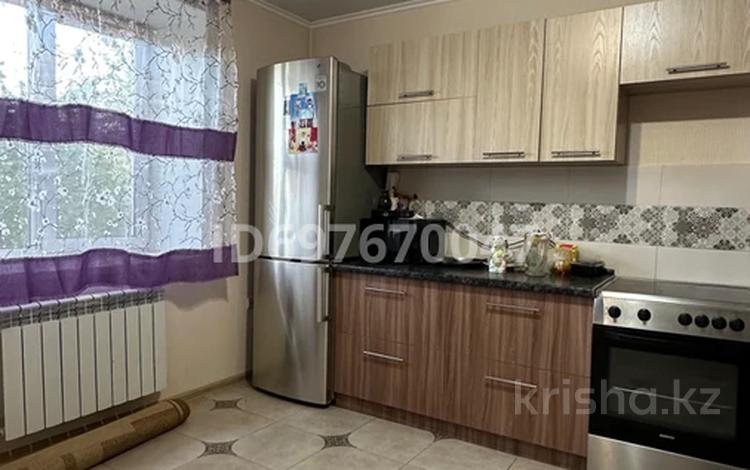 3-комнатная квартира · 65 м² · 1/4 этаж, Энтузиастов 11 за 200 000 ₸ в Усть-Каменогорске — фото 2