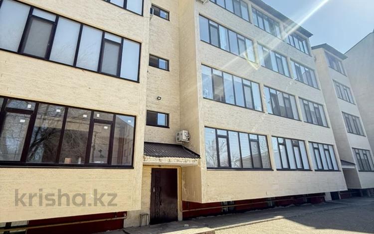 3-комнатная квартира · 100 м² · 4/4 этаж, ескалиева 149 за 42 млн ₸ в Уральске — фото 2