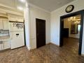 2-комнатная квартира · 72 м² · 3/8 этаж, мкр Михайловка , Аманжолова 41 за 41.9 млн ₸ в Караганде, Казыбек би р-н — фото 7