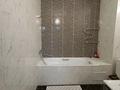 4-комнатная квартира · 165 м² · 17/18 этаж, Навои 208 — Торайгырова за 65 000 ₸ в Алматы, Бостандыкский р-н — фото 20