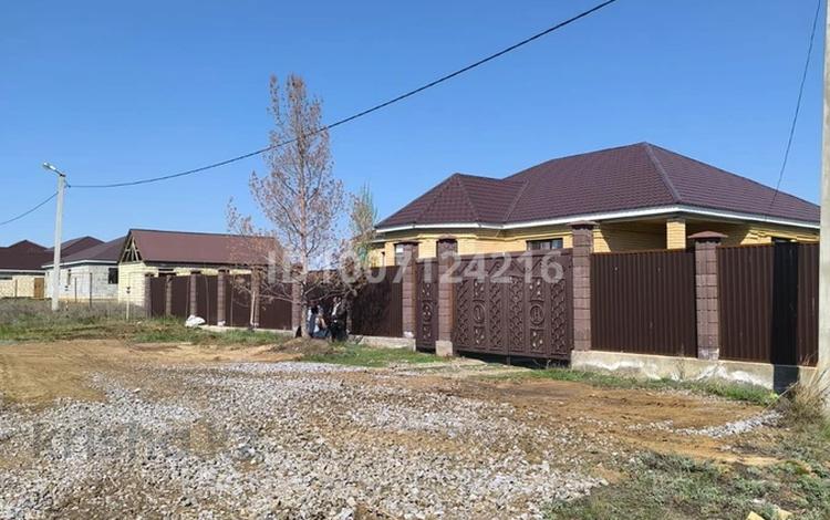 Отдельный дом · 4 комнаты · 204.3 м² · 205 сот., Курашасай , Канагат 375 за 35 млн ₸ в Актобе — фото 2