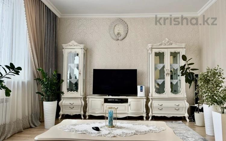 3-бөлмелі пәтер · 122.3 м² · 15/19 қабат, Қалибек Қуанышбаев 15, бағасы: 61 млн ₸ в Астане, Сарайшык р-н — фото 2