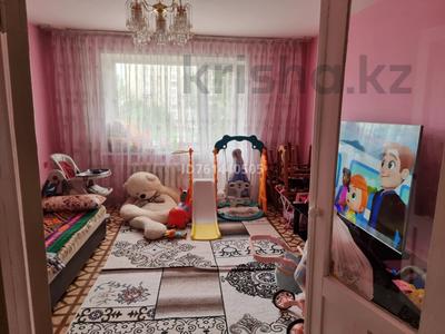 3-комнатная квартира · 62 м² · 3/5 этаж, Синицына 5 — Средняя школа #11 за 20.5 млн 〒 в Семее