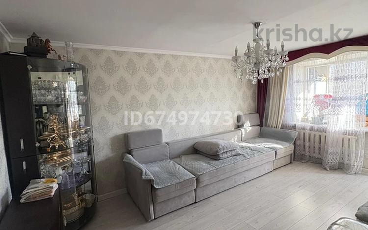 3-комнатная квартира · 66 м² · 2/2 этаж, мкр Новый Город, Штурманская 14 — Штурманская за 23 млн ₸ в Караганде, Казыбек би р-н — фото 13