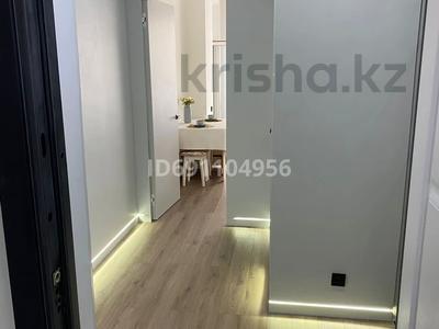 1-комнатная квартира, 45 м², 3/6 этаж помесячно, мкр Пригородный, Аль фараби 33 за 190 000 〒 в Астане, Есильский р-н