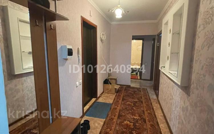 2-бөлмелі пәтер · 54 м² · 2/5 қабат, Юность 10/1, бағасы: 150 000 ₸ в Семее — фото 2