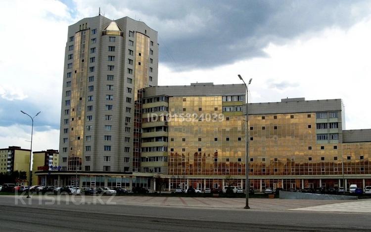 3-комнатная квартира · 98.2 м² · 3/7 этаж, мкр Юго-Восток, Просп. Республики 40 за 500 000 ₸ в Караганде, Казыбек би р-н — фото 2