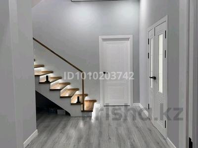 Отдельный дом · 6 комнат · 225 м² · 6 сот., Иштван Коныра за 225 млн ₸ в Алматы, Медеуский р-н