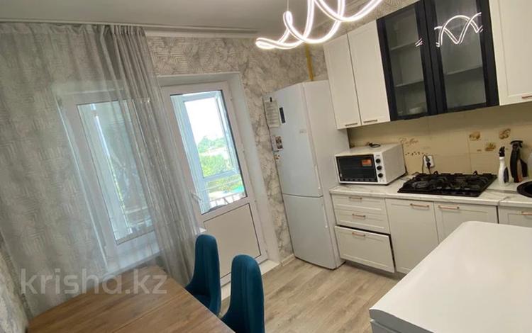3-комнатная квартира · 70 м² · 7/9 этаж, айталиева 12 за 26.5 млн ₸ в Уральске — фото 2