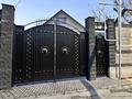 Отдельный дом · 13 комнат · 550 м² · 8 сот., Бурундайская 48 за 140 млн 〒 в Алматы, Турксибский р-н — фото 6