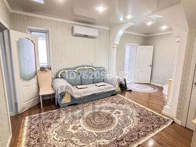 Дом · 6 комнат · 320 м² · посуточно, мкр Шубар, Тайбекова 44 за 150 000 〒 в Астане, Есильский р-н