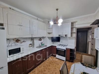 2-комнатная квартира · 56.5 м² · 1/5 этаж, мкр Мамыр-1 11 — Рабиги Сыздык за 40 млн ₸ в Алматы, Ауэзовский р-н