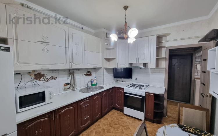 2-комнатная квартира · 56.5 м² · 1/5 этаж, мкр Мамыр-1 11 — Рабиги Сыздык за 40 млн ₸ в Алматы, Ауэзовский р-н — фото 2