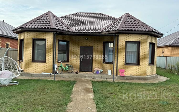 Жеке үй · 3 бөлме · 100 м² · 8 жүзд., Жұлдыз ш/а, бағасы: 38 млн ₸ в Уральске, мкр Жулдыз — фото 2
