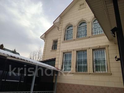 Жеке үй · 8 бөлме · 400 м² · 8 сот., мкр Дубок-2, Мкр Атамекен 29, бағасы: 380 млн 〒 в Алматы, Ауэзовский р-н