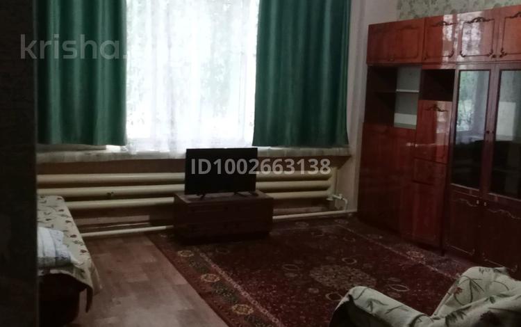 2-комнатная квартира · 70 м² · 1/2 этаж, мкр Михайловка 66 за 150 000 〒 в Караганде, Казыбек би р-н — фото 2