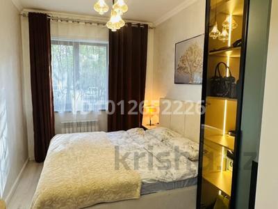 2-бөлмелі пәтер · 55 м² · 1/12 қабат, мкр Аксай-1А 12 — Толе би- Момышулы, бағасы: 41 млн ₸ в Алматы, Ауэзовский р-н